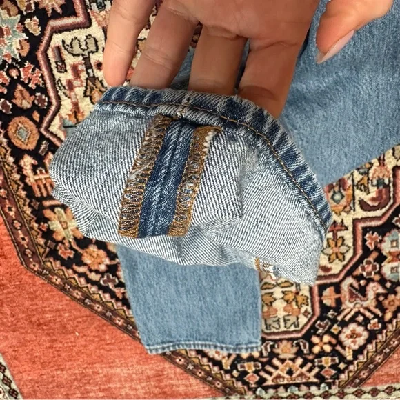 Vintage 501 Levi's Straight Leg Jeans Y2K light Blue Wash button fly - Picture 16 of 16